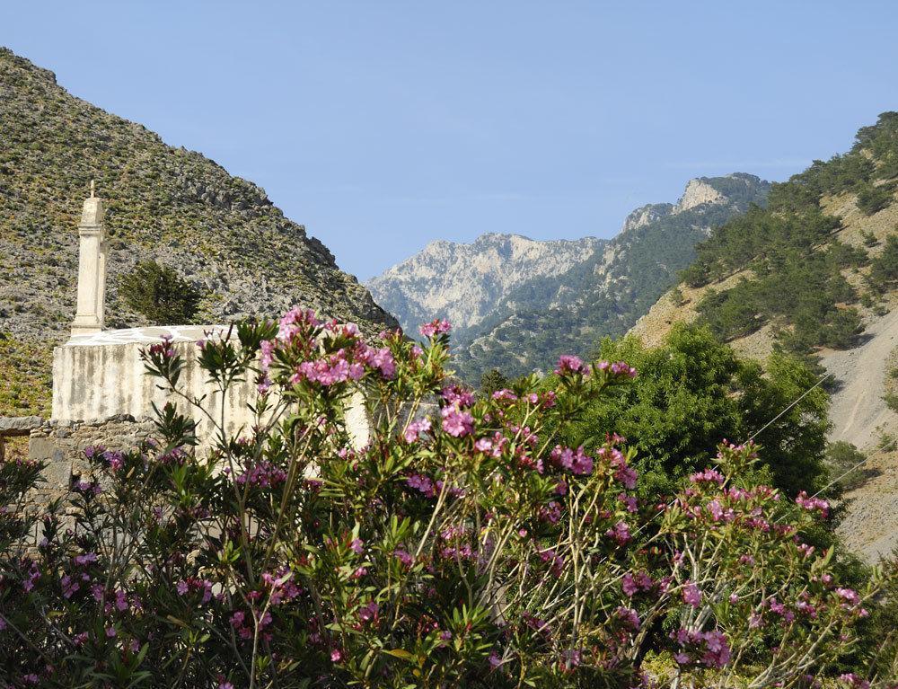 Artemis Studios Agia Ruméli Exterior foto
